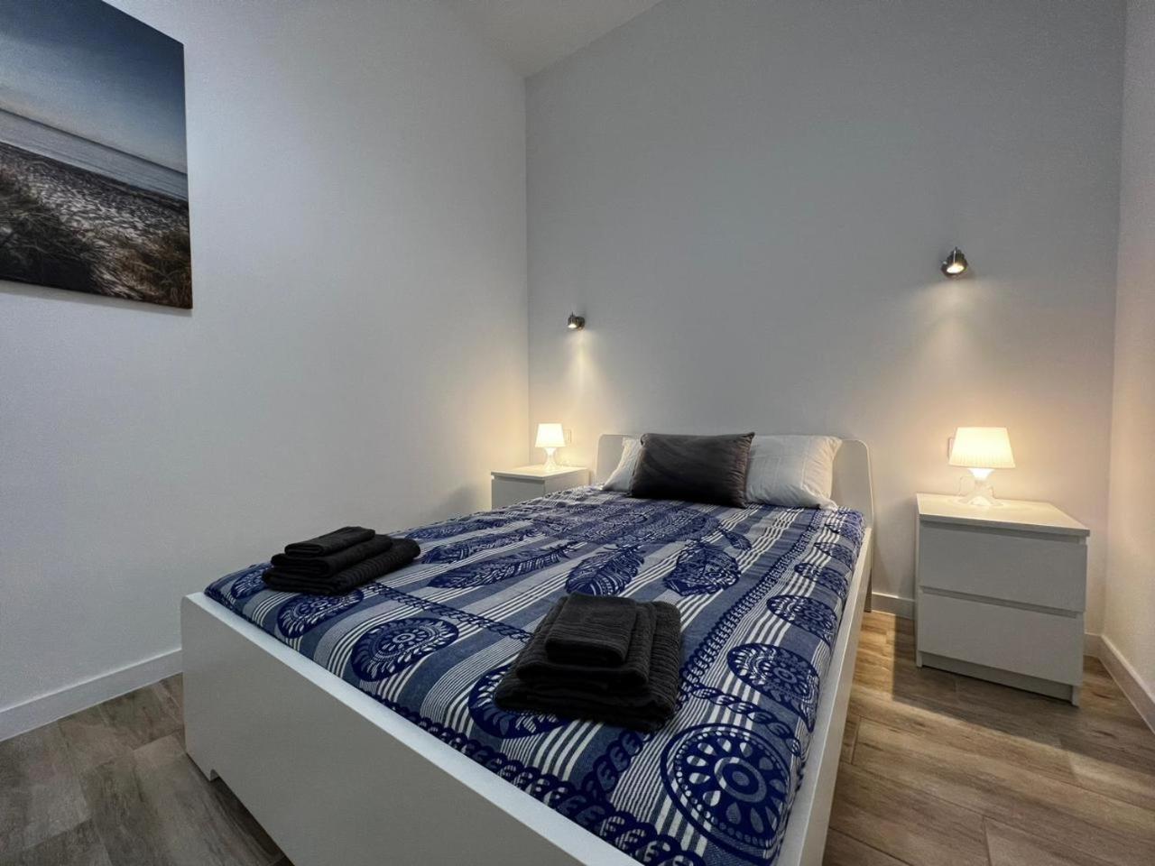 Rodrigues 15 Aparthotel Valencia Buitenkant foto